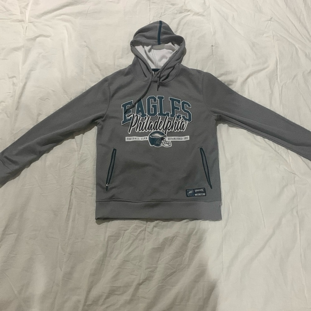 Philadelphia Eagles Authentic NFL sweatshirt. Grey, White,Black and Dark Green.